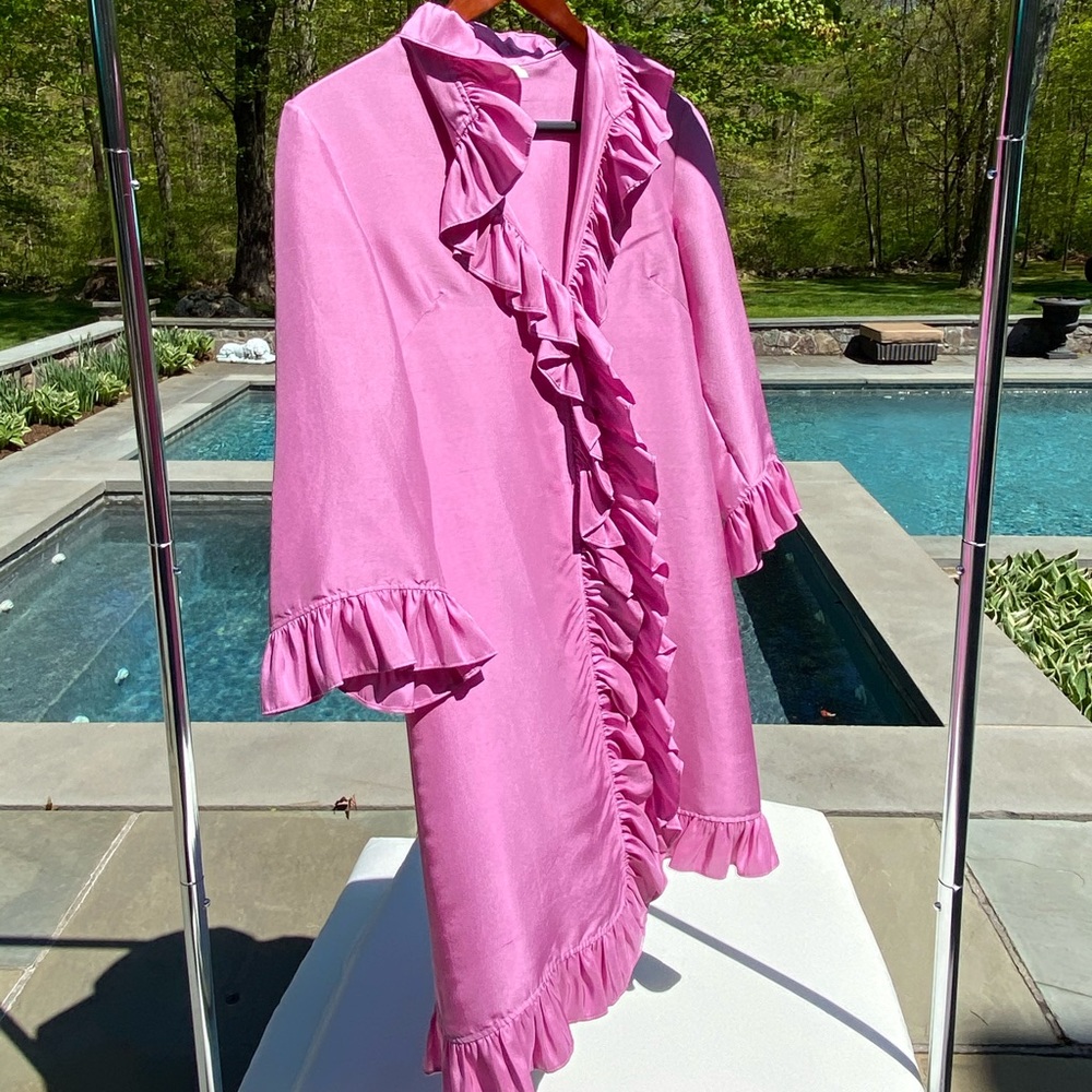 Shiny Pink B&B Cover Up - Picture 4 of 5